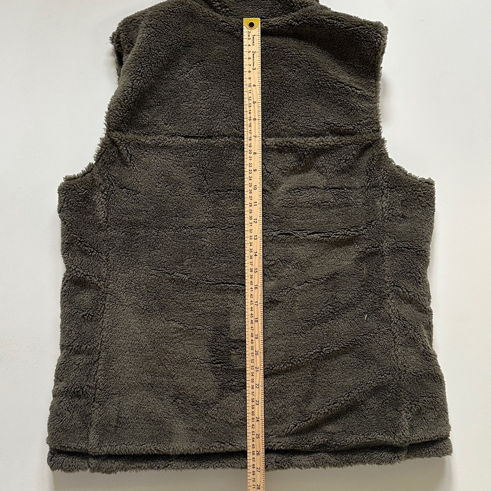 The North Face Mossbud Reversible Vest - Picture 11 of 11